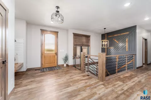 2415 N Reichelt Cir, Tea, SD 57064 photo 4
