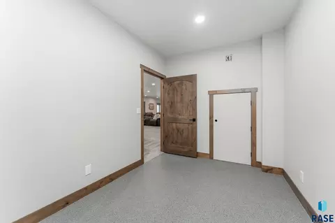 2415 N Reichelt Cir, Tea, SD 57064 photo 35