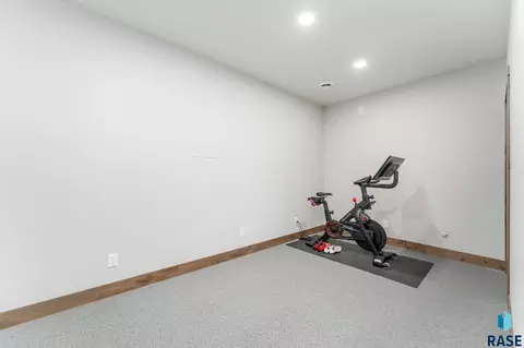 2415 N Reichelt Cir, Tea, SD 57064 photo 34