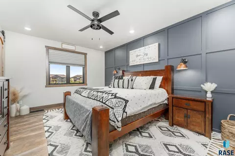 2415 N Reichelt Cir, Tea, SD 57064 photo 18