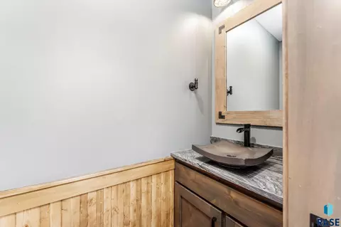 2415 N Reichelt Cir, Tea, SD 57064 photo 17