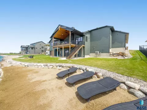 2415 N Reichelt Cir, Tea, SD 57064 photo 36