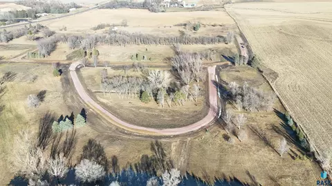 47538 Jademan Ct, Renner, SD 57055 photo 3
