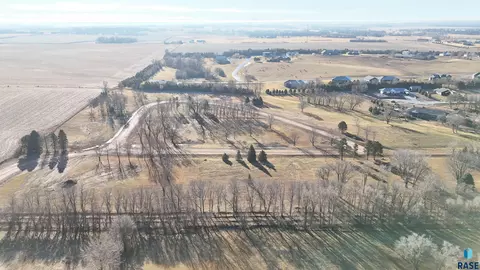 47538 Jademan Ct, Renner, SD 57055 photo 5