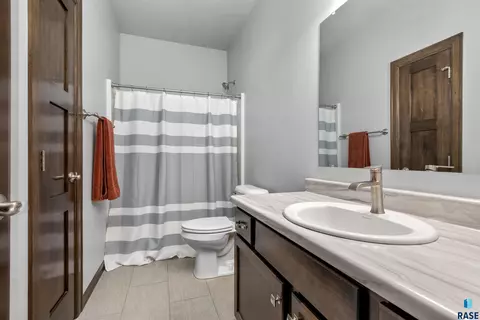 2626 E Meadowside Pl, Sioux Falls, SD 57108 photo 21