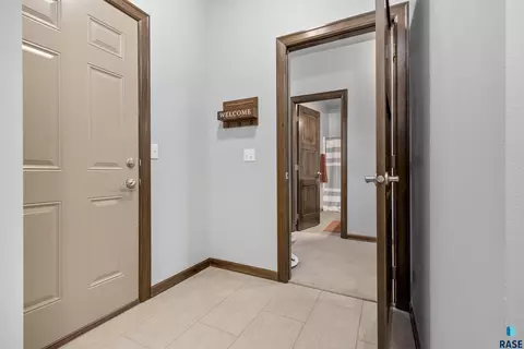 2626 E Meadowside Pl, Sioux Falls, SD 57108 photo 22