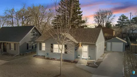 2428 S Main Ave, Sioux Falls, SD 57105