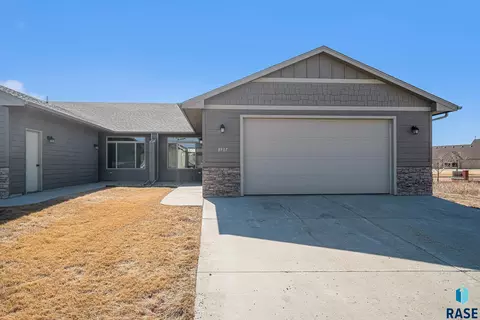 8907 W Annabelle St, Sioux Falls, SD 57106