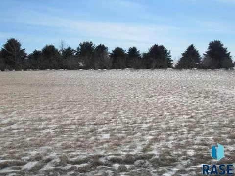 590 Hillcrest St, Edgerton, MN 56128