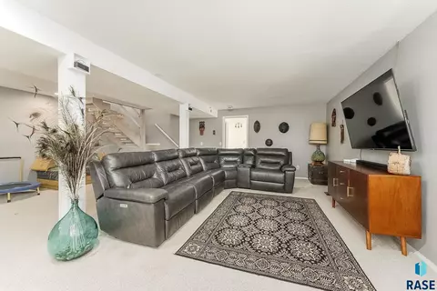 1301 W Haugo Dr, Sioux Falls, SD 57105 photo 16