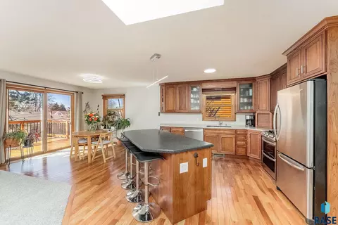 1301 W Haugo Dr, Sioux Falls, SD 57105 photo 6