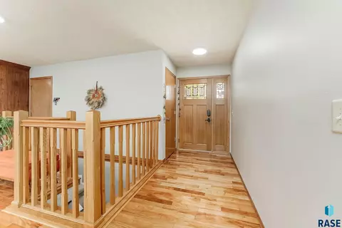1301 W Haugo Dr, Sioux Falls, SD 57105 photo 3