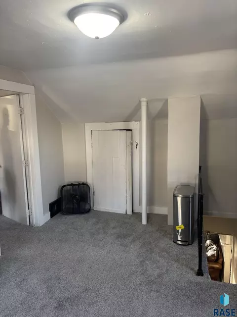 2130 E 12th St, Sioux Falls, SD 57103 photo 9