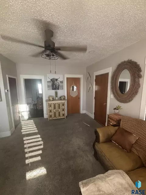 2130 E 12th St, Sioux Falls, SD 57103 photo 5