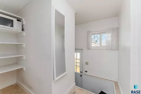 121 S Pleasant St, Canton, SD 57013 photo 10