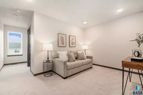 8033 E Tencate Pl, Sioux Falls, SD 57110 photo 9