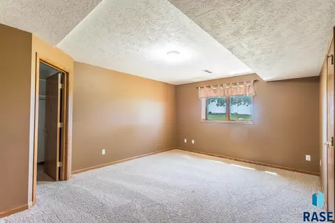 26871 469th Ave, Sioux Falls, SD 57106 photo 29