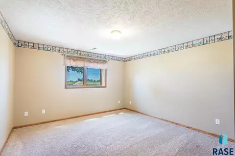 26871 469th Ave, Sioux Falls, SD 57106 photo 30