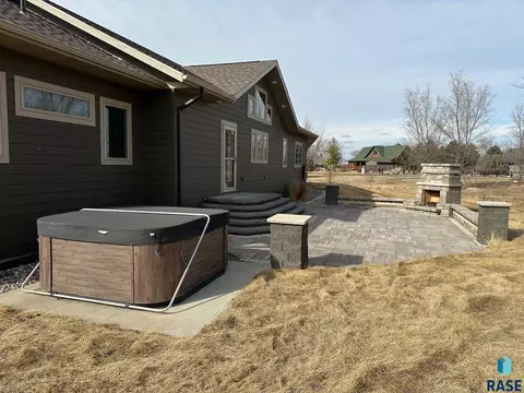 Exterior - 415 Linden Dr, Madison, SD 57042 photo 4 of 5