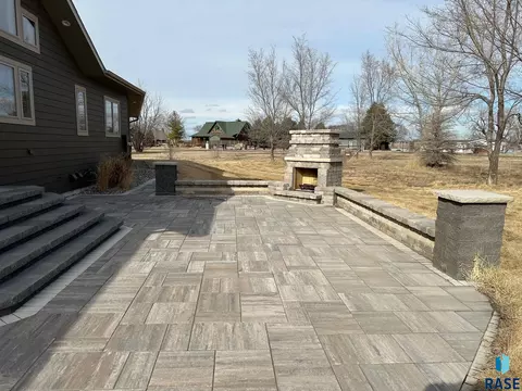 Exterior - 415 Linden Dr, Madison, SD 57042 photo 3 of 5