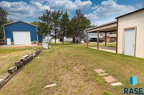 S Spawn Cir, Chester, SD 57016 photo 3