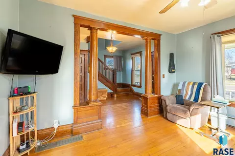 415 E 3rd St, Canton, SD 57013 photo 15