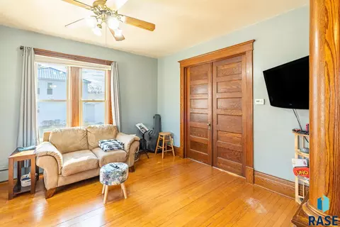 415 E 3rd St, Canton, SD 57013 photo 12