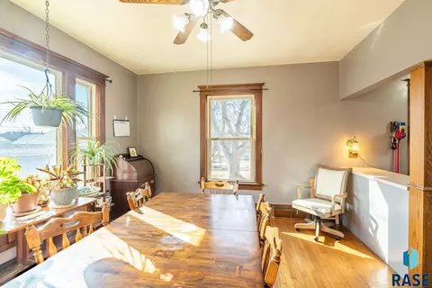 415 E 3rd St, Canton, SD 57013 photo 17