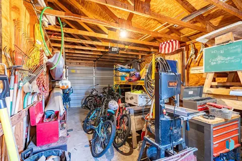 415 E 3rd St, Canton, SD 57013 photo 42