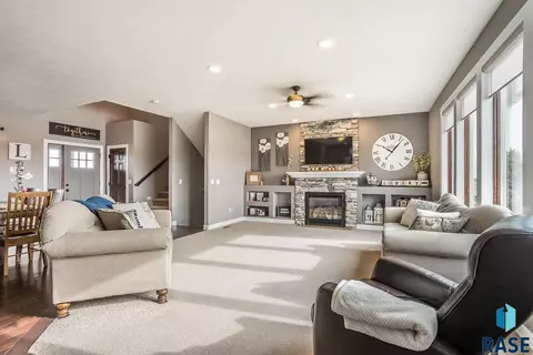 2700 N Devon Ave, Tea, SD 57064 photo 17