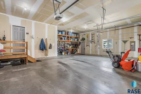 2700 N Devon Ave, Tea, SD 57064 photo 38