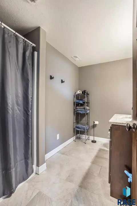 2700 N Devon Ave, Tea, SD 57064 photo 32
