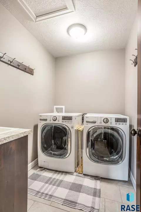 2700 N Devon Ave, Tea, SD 57064 photo 28