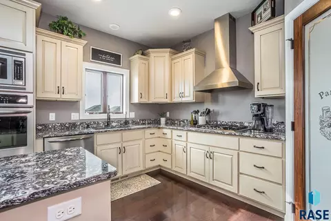 2700 N Devon Ave, Tea, SD 57064 photo 11
