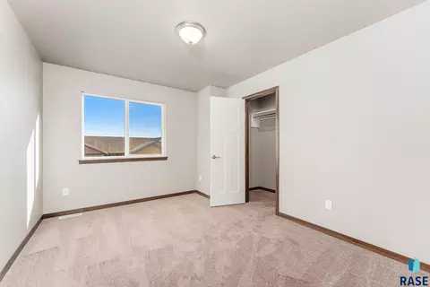 Bedroom - 1315 N Kenley Pl, Tea, SD 57064 photo 2 of 6