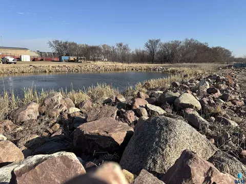 6 Th St, Freeman, SD 57029 photo 7