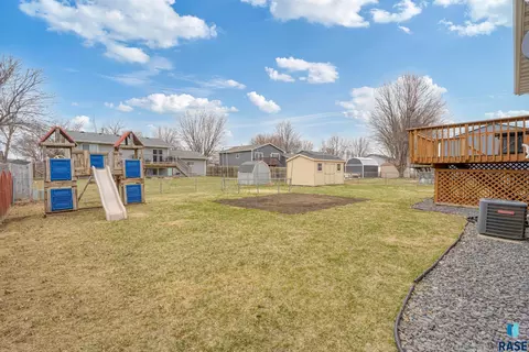 705 N Poplar Ave, Tea, SD 57064 photo 31