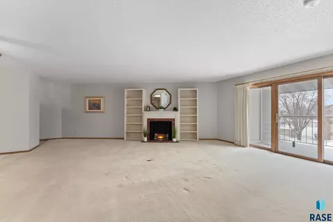 4601 S Oxbow Ave #302, Sioux Falls, SD 57106 photo 5