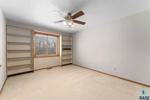 4601 S Oxbow Ave #302, Sioux Falls, SD 57106 photo 19