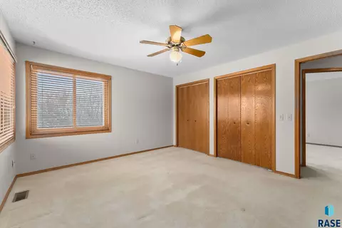 4601 S Oxbow Ave #302, Sioux Falls, SD 57106 photo 16