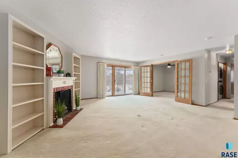 4601 S Oxbow Ave #302, Sioux Falls, SD 57106 photo 3