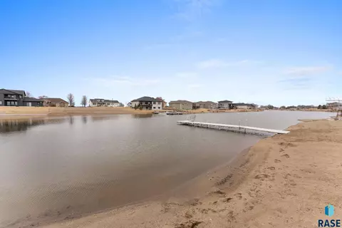 110 Linden Dr, Madison, SD 57042 photo 72