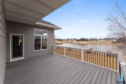 110 Linden Dr, Madison, SD 57042 photo 75