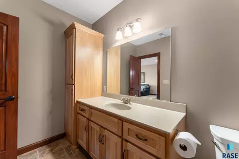 110 Linden Dr, Madison, SD 57042 photo 58