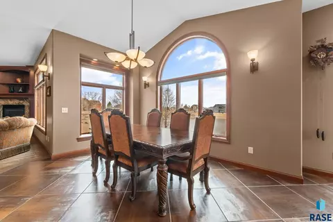 110 Linden Dr, Madison, SD 57042 photo 26