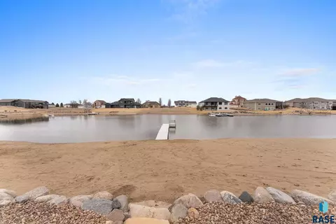 110 Linden Dr, Madison, SD 57042 photo 76
