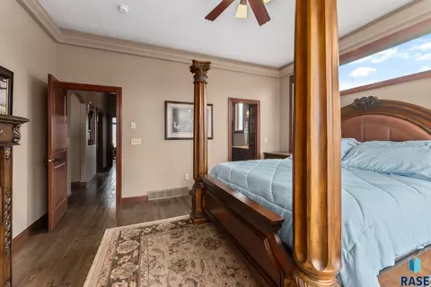 110 Linden Dr, Madison, SD 57042 photo 30
