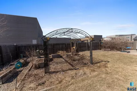 925 N Cole Ave, Tea, SD 57064 photo 35