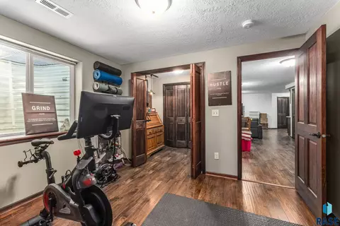 925 N Cole Ave, Tea, SD 57064 photo 28