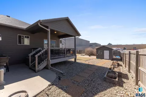 925 N Cole Ave, Tea, SD 57064 photo 31